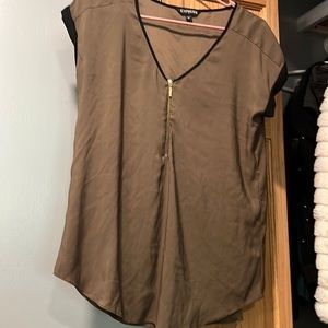 Medium express dress t shirt